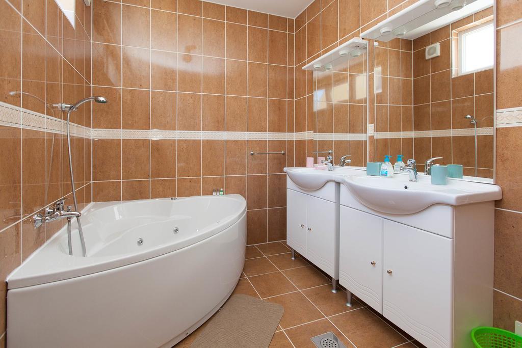 دْغاماي Apartmani Turudic المظهر الخارجي الصورة