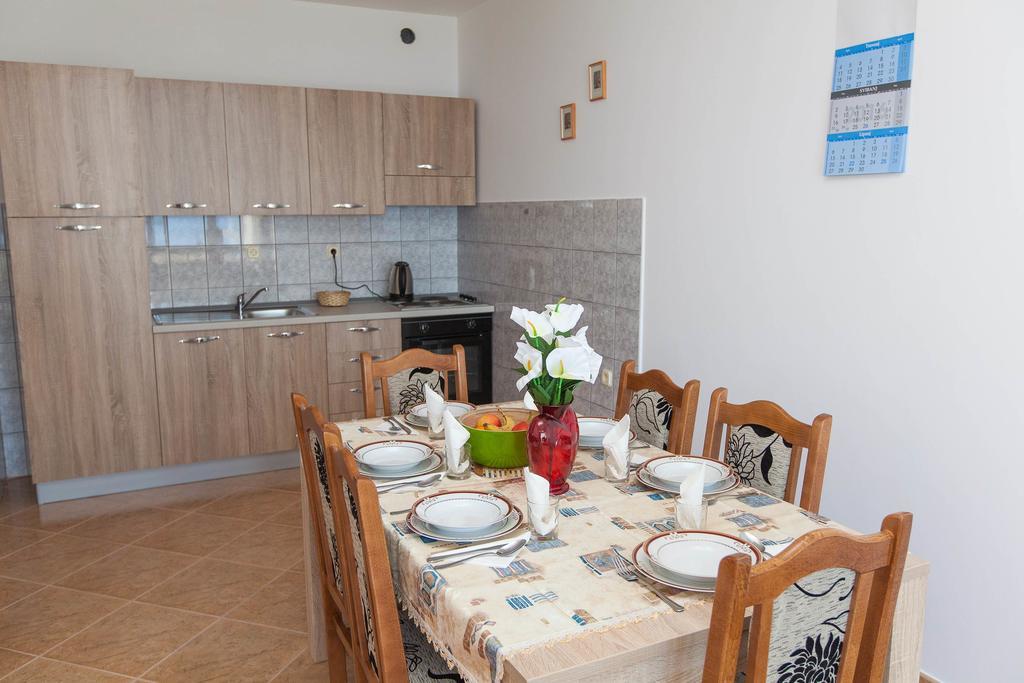 دْغاماي Apartmani Turudic المظهر الخارجي الصورة